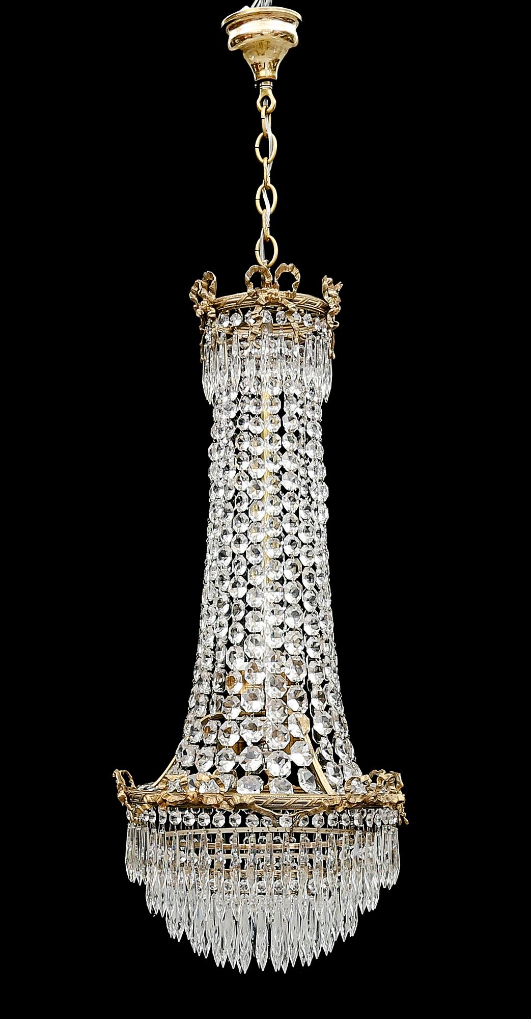 LJUSKRONA, 1900-tal. Höjd ca 90 cm.