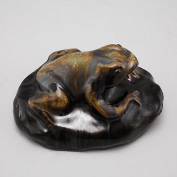 OIDENTIFIERAD KONSTNÄR, skulptur, keramik, signerad E.H, möjligen Ester Henning, 1900-talets första hälft.