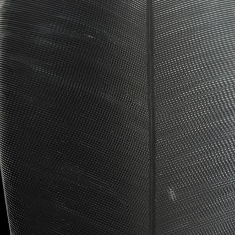Tapio Wirkkala, a '3869' art object 'Feather' signed Tapio Wirkkala Iittala -55.
