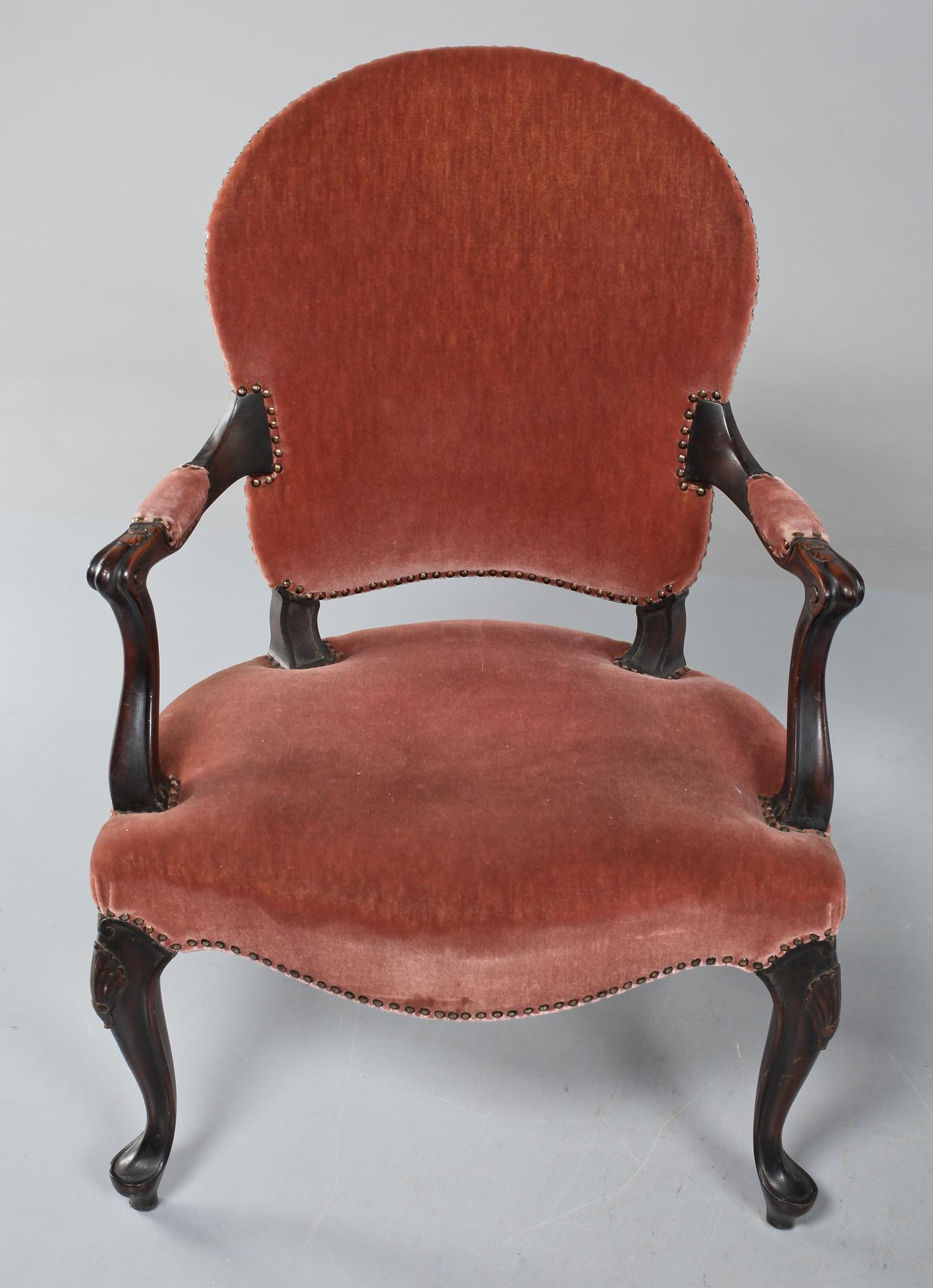 KARMSTOLAR, ett par, 1900-tal.