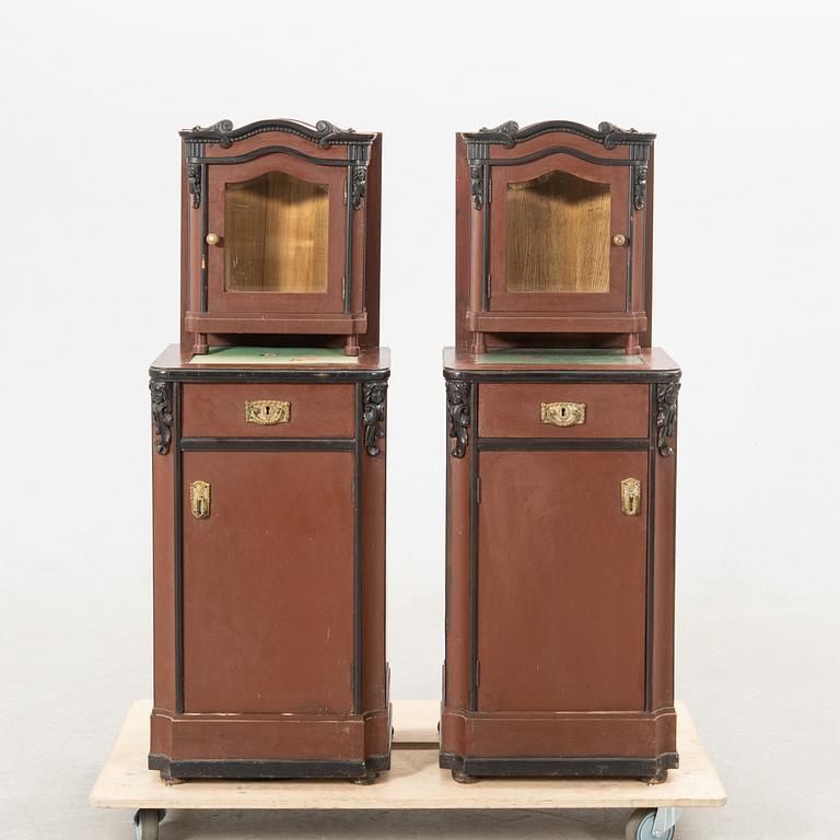 Sängbord ett par Nyrenässans omkring 1900.