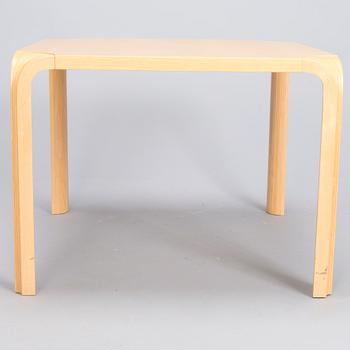 ALVAR AALTO X800C Table by Artek 2002.