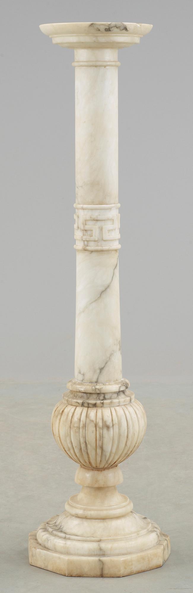 PIEDESTAL, marmor, 1800/1900-tal.