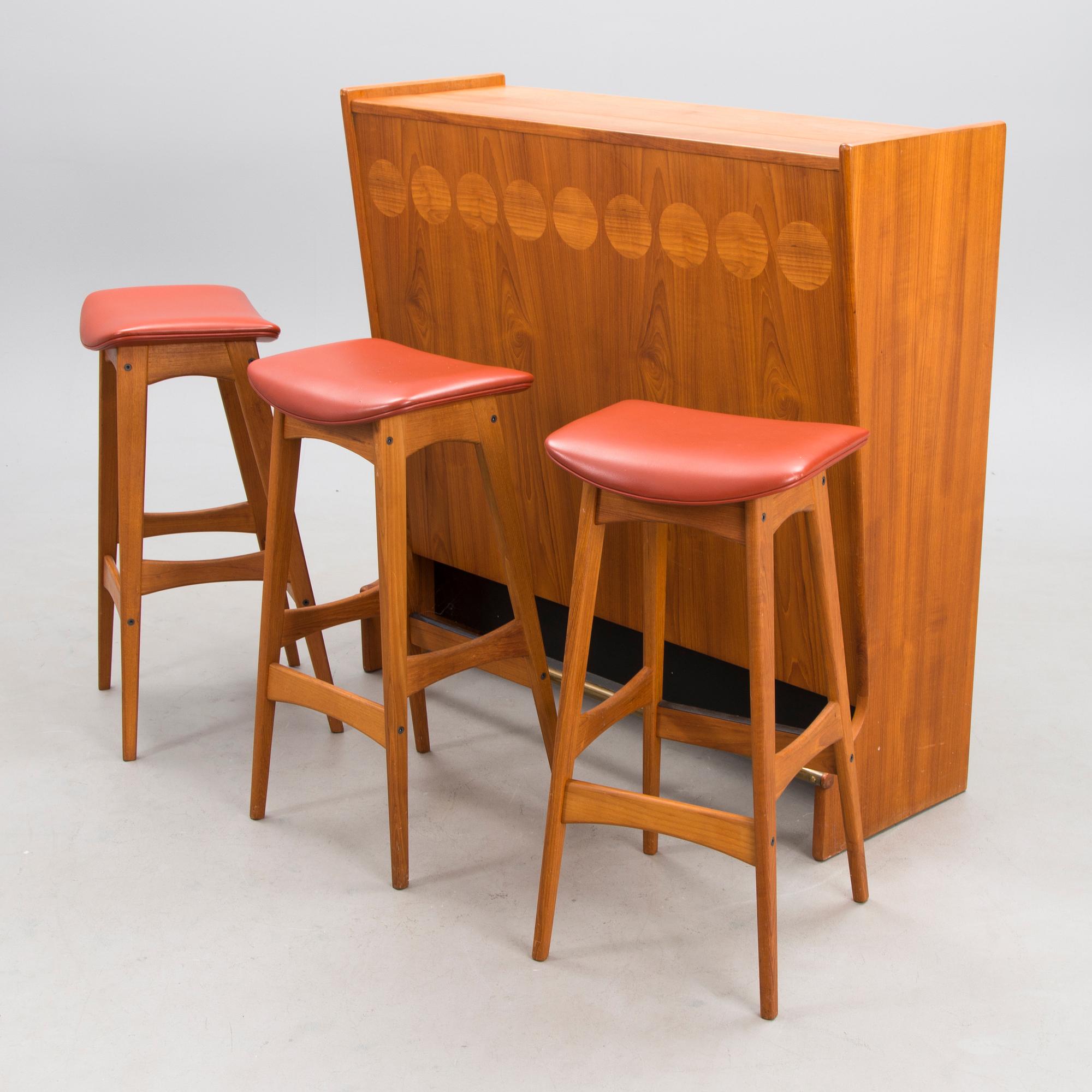 Bar cabinet SK661 and three bar stools by Johannes Andersen, Denmark, 1960s.