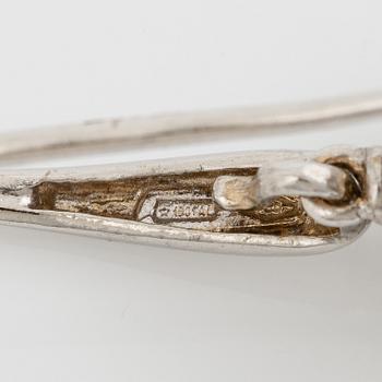 Earrings 14K white gold with cultured Tahitian pearls.