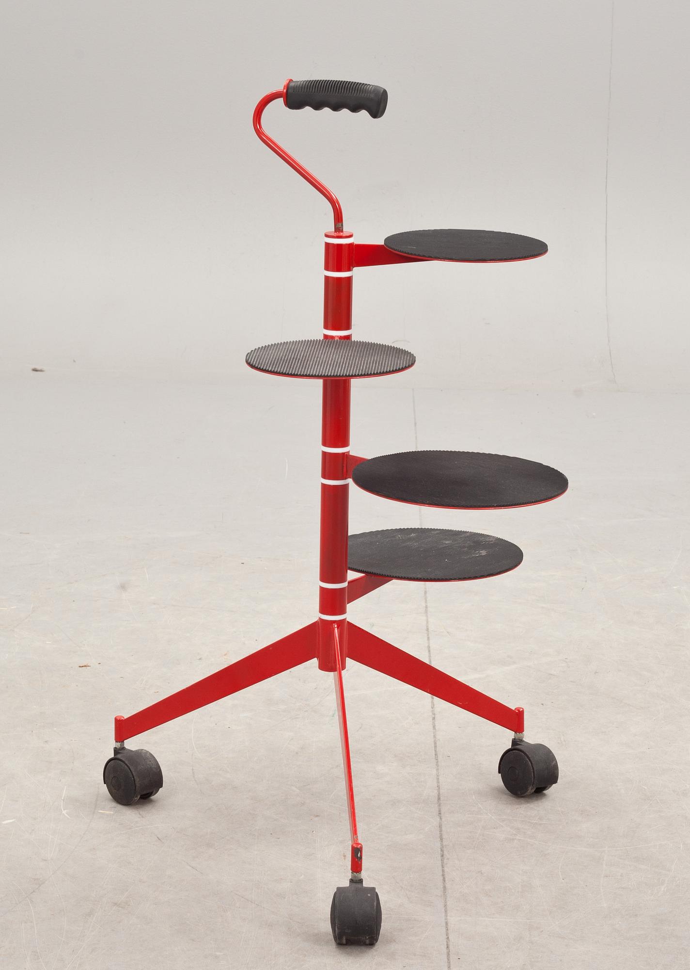 SERVERINGSVAGN/CAKE STAND. Troligen Italien, 1900-talets slut.