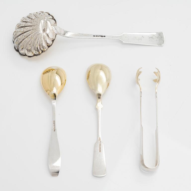 Sugar bowl and cream jug, and four pieces of silver cutlery, Vyborg, Turku, Hämeenlinna and Helsinki 1926-60.