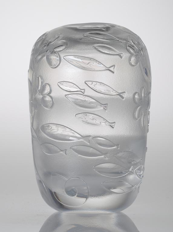 A Sven Erik Skawonius cut and blasted glass vase, Kosta 1935.