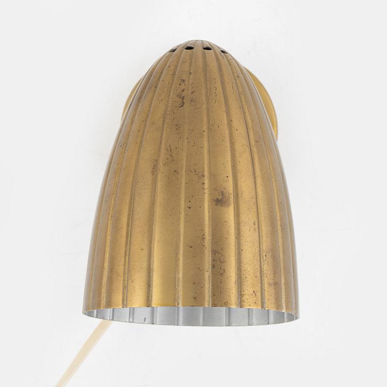 Harald Notini, a wall light model "8662", Arvid Böhlmarks Lampfabrik, 1940's.