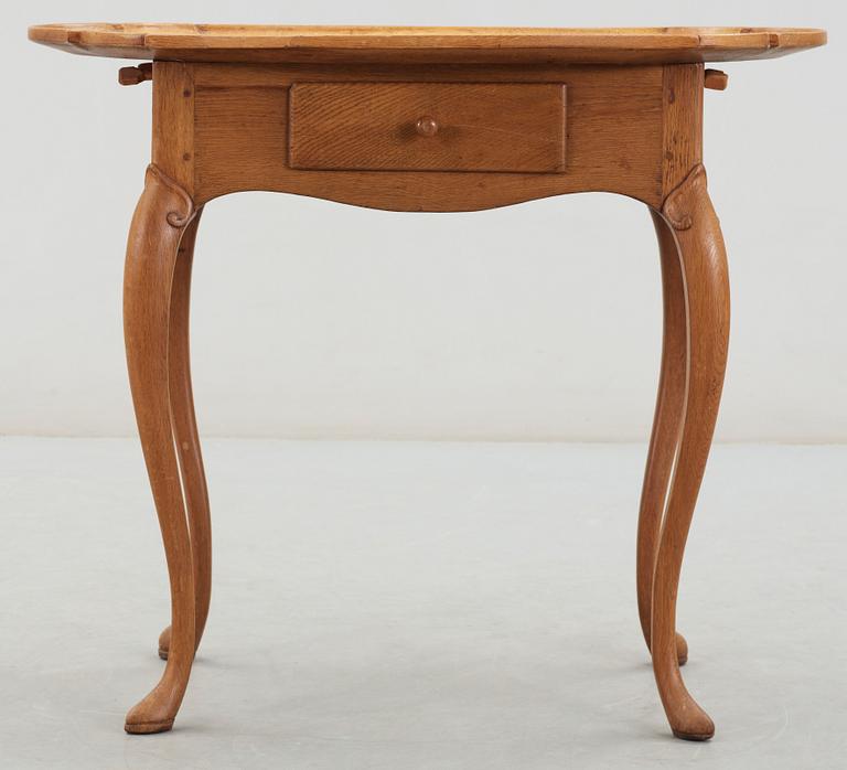 BORD, rokoko, 1700-talets andra hälft.