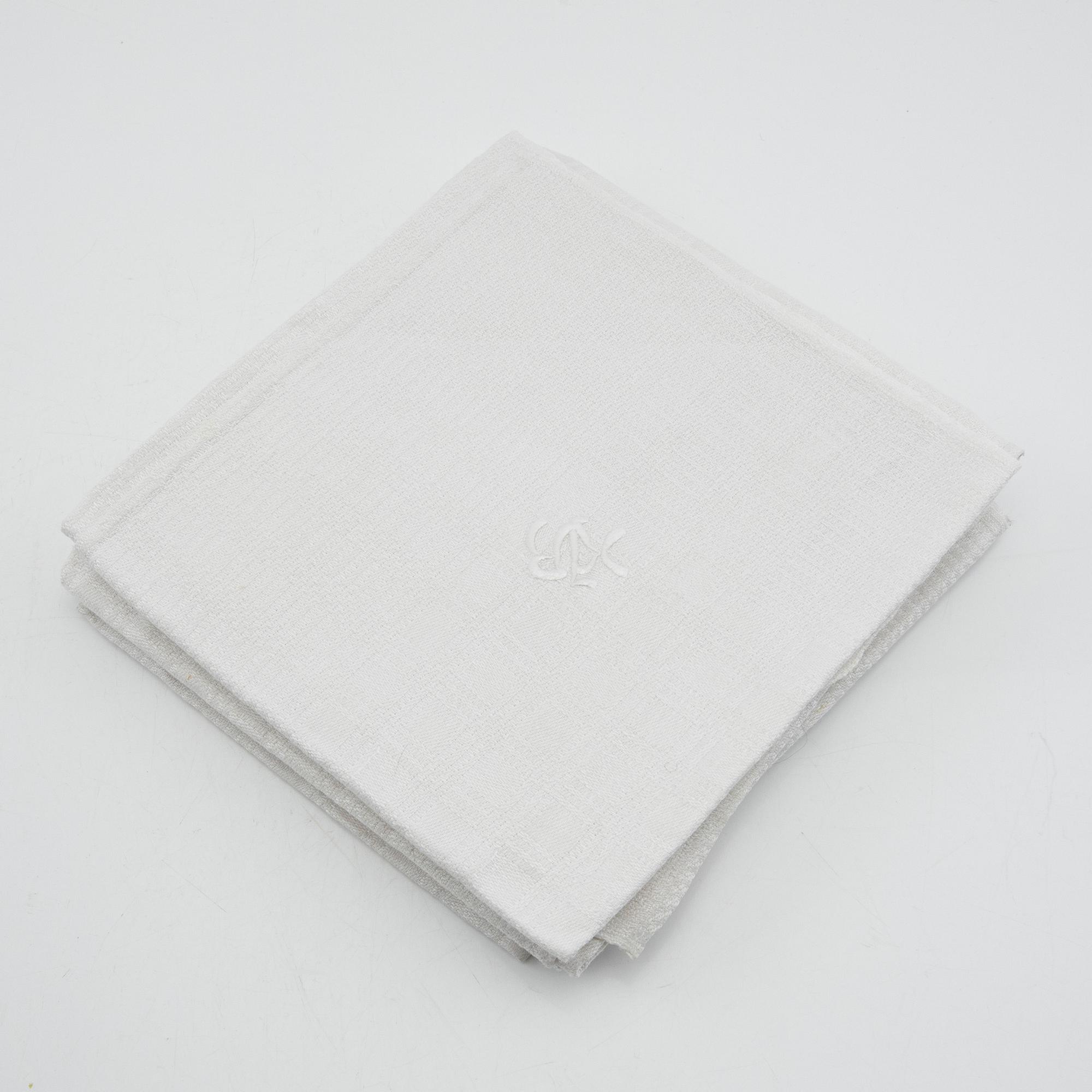 Napkins a total of 73 pcs damask various patterns first half of the 20th century.