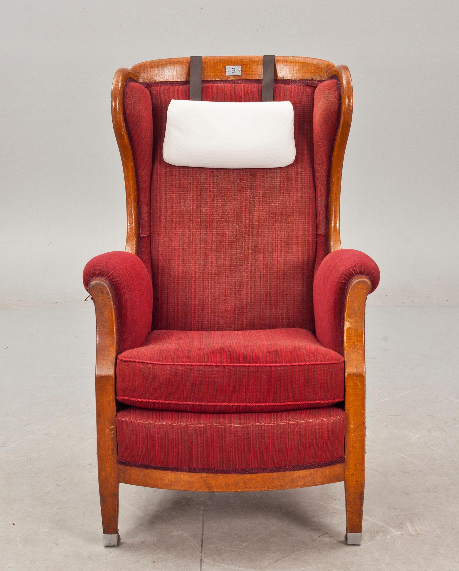 FÅTÖLJ från 1:a Klassvagn. Statens Järnvägar. 1930-tal.