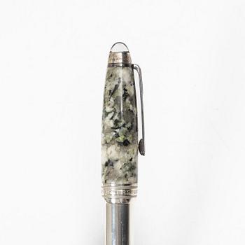 A Montblanc fountain pen, limited edition 'Soulmakers for 100 years', 'Starwalker'.