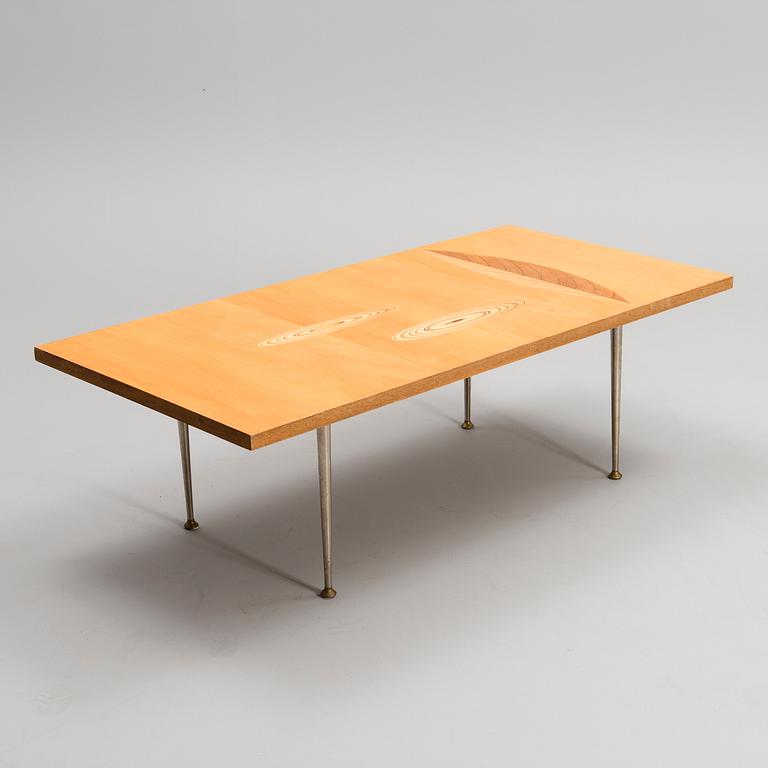 TAPIO WIRKKALA, A COFFEE TABLE. Marked Tapio Wirkkala, Asko, Made in Finland. 1960s.