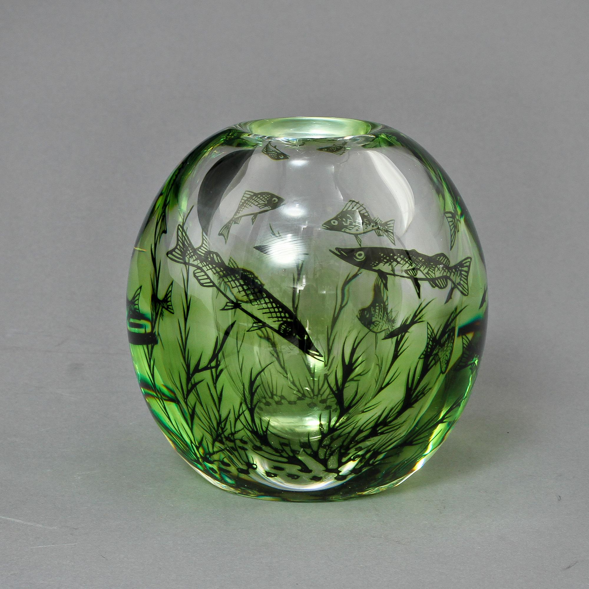 VAS, glas, "Graal", Edvard Hald, Orrefors, omkring 1900-talets mitt.