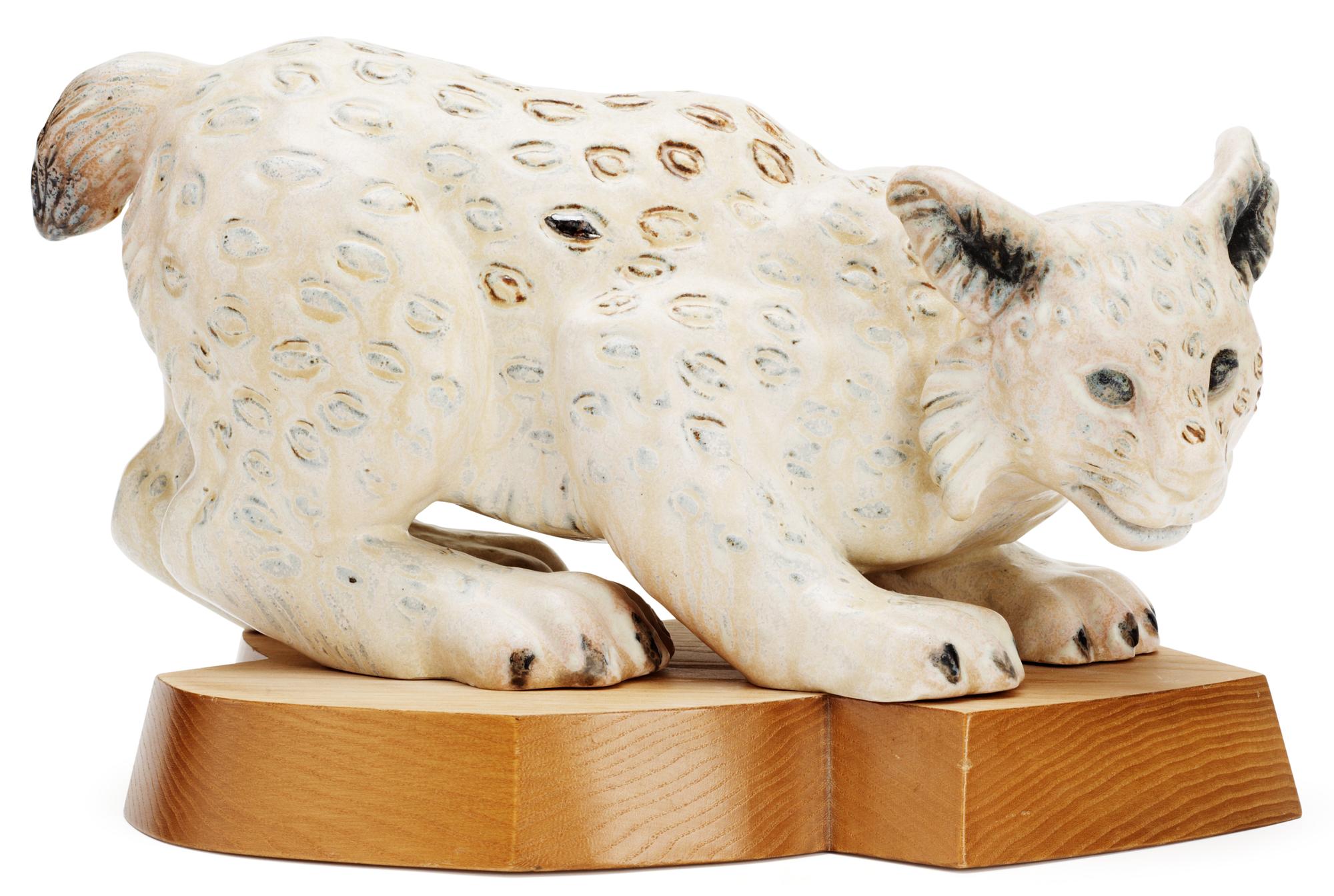 A Gunnar Nylund stoneware figure of a lynx, Rörstrand.