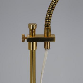 GOLVLAMPA, mässing. 1900-tal.