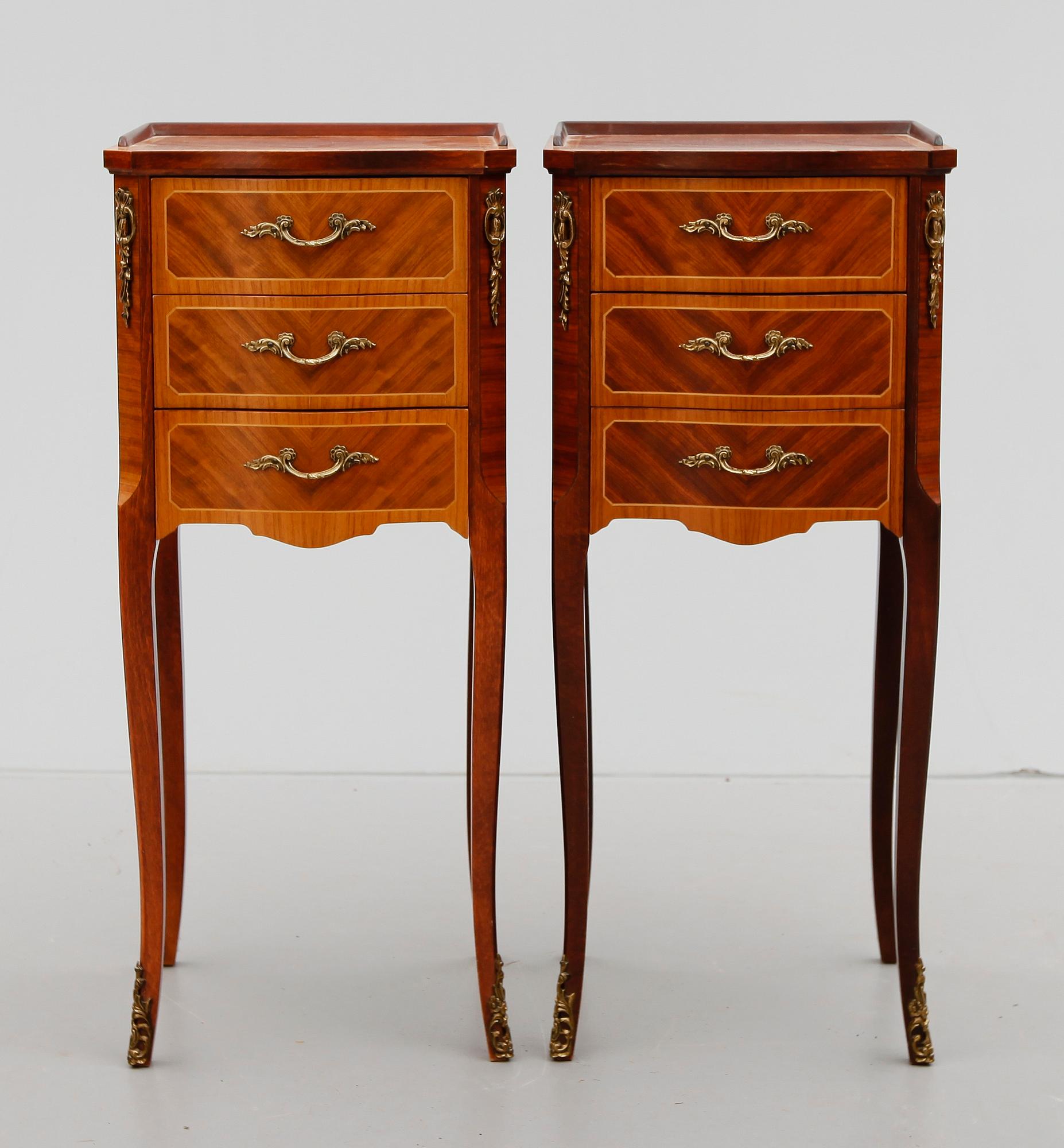 LAMPBORD, 1 par, rokokostil, 1900-talets andra hälft.