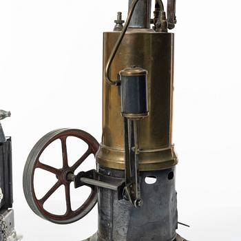 Two Steam engines,  Märklin and Gebrüder Bing. Early 20th century.