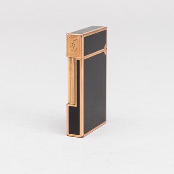 A Dupont de Paris lighter, second half of the 20th century.