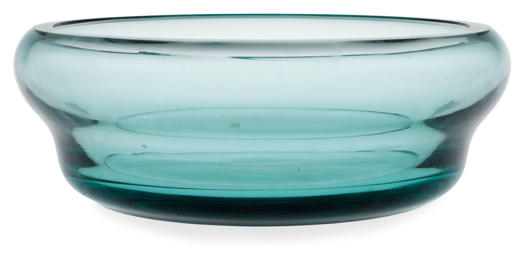 Göran Hongell, A VASE AND A BOWL.