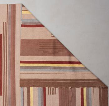 MATTA, funkis, 1930-tal. Ca 180 x 310 cm.