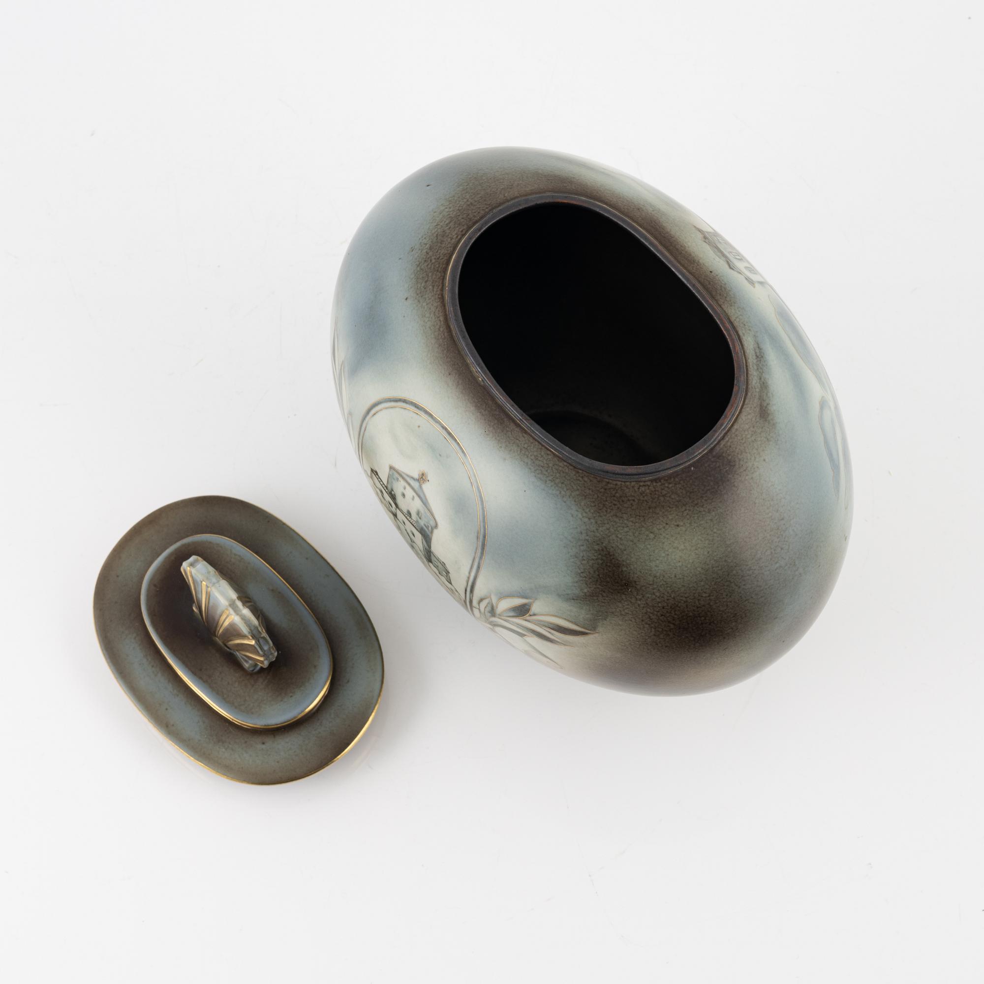 Gunnar Nylund, a lidded 'Flambé' urn, Alp Lidköping, Rörstrand, Sweden 1940's.