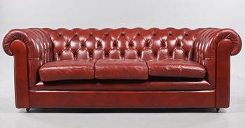 SOFFA, Chesterfield-modell, 1900-talets sista del.