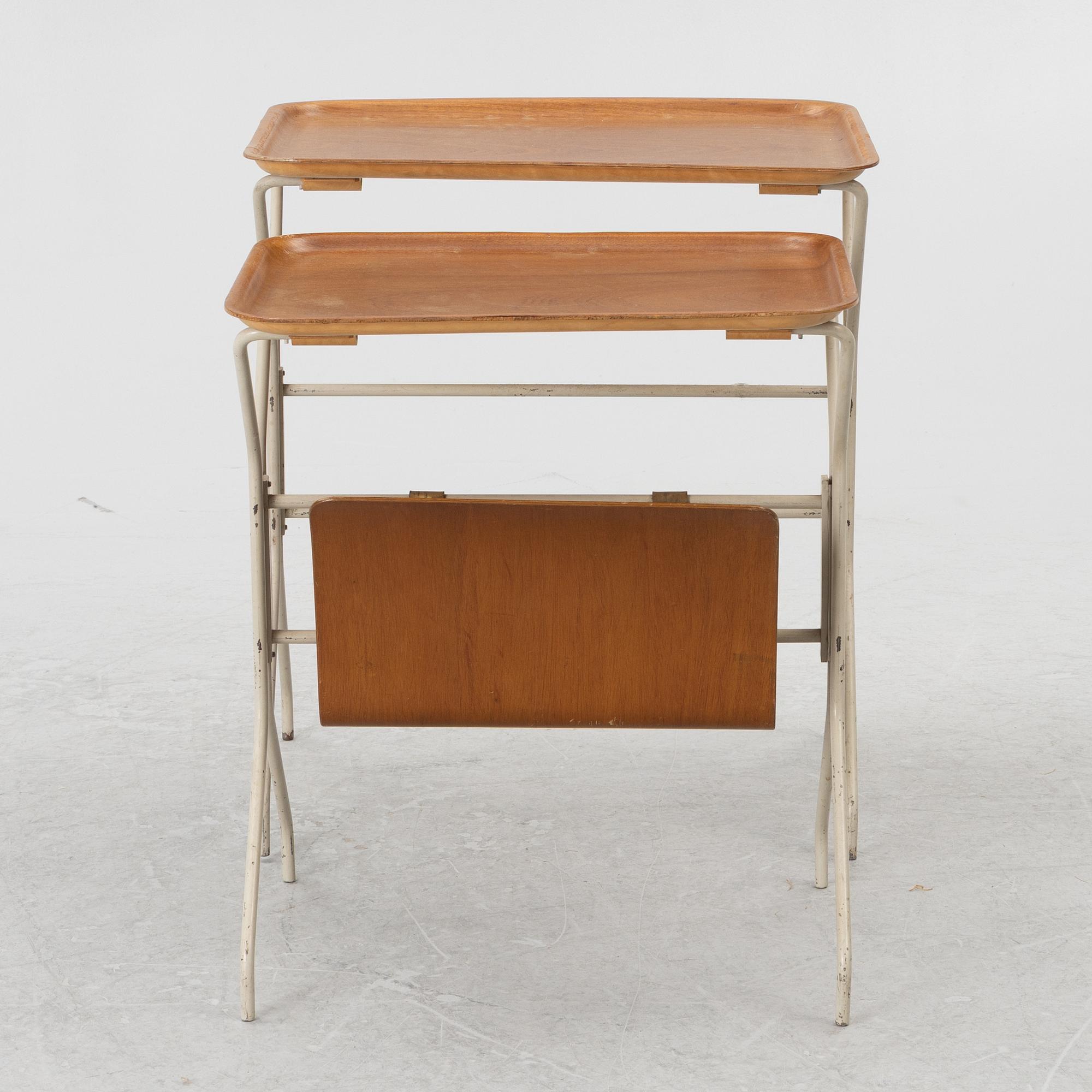 Elias Svedberg, satsbord med tidningsfack, två delar, ur "Triva"-serien, Nordiska Kompaniet, 1950-tal.