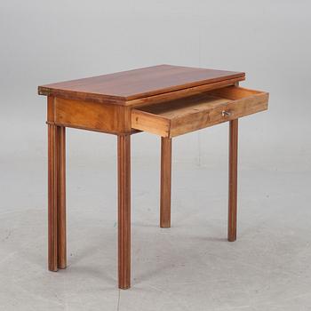 SPELBORD, sengustavianskt. Omkring 1800.