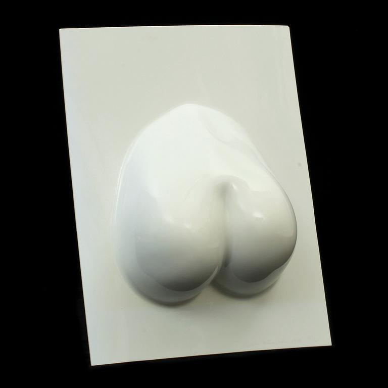 BARBRO BÄCKSTRÖM, hårdplast, sign o dat 1971, numr 133/200.