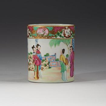 A famille rose Canton jug, Qing dynasty, 19th Century.