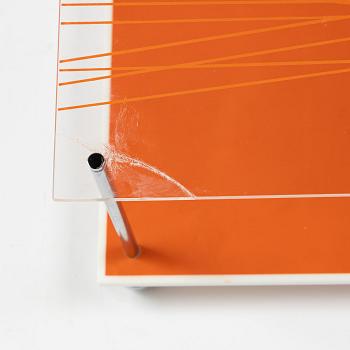 Jesús Rafael Soto, "Ovalo En El Rojo".