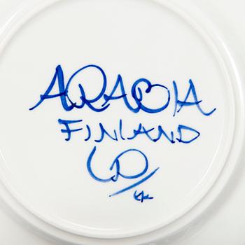 Ulla Procopé, A 75piece dinnerware and coffee service, "Valencia", Arabia 1960s.