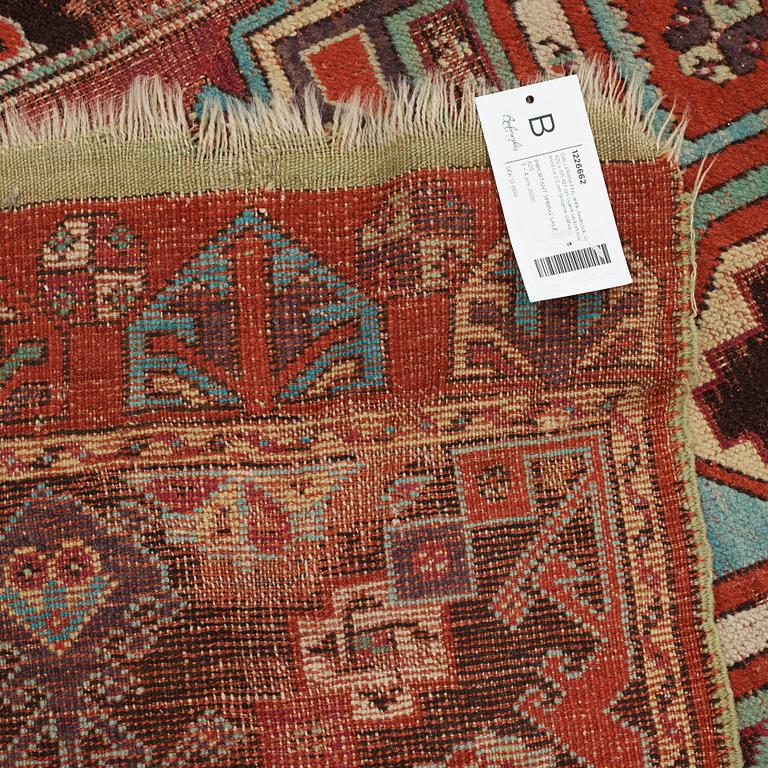 MATTO, an antique Anatolian, ca 425 x 101-107 cm (as well as 2,5 cm light green flat weave at one end.