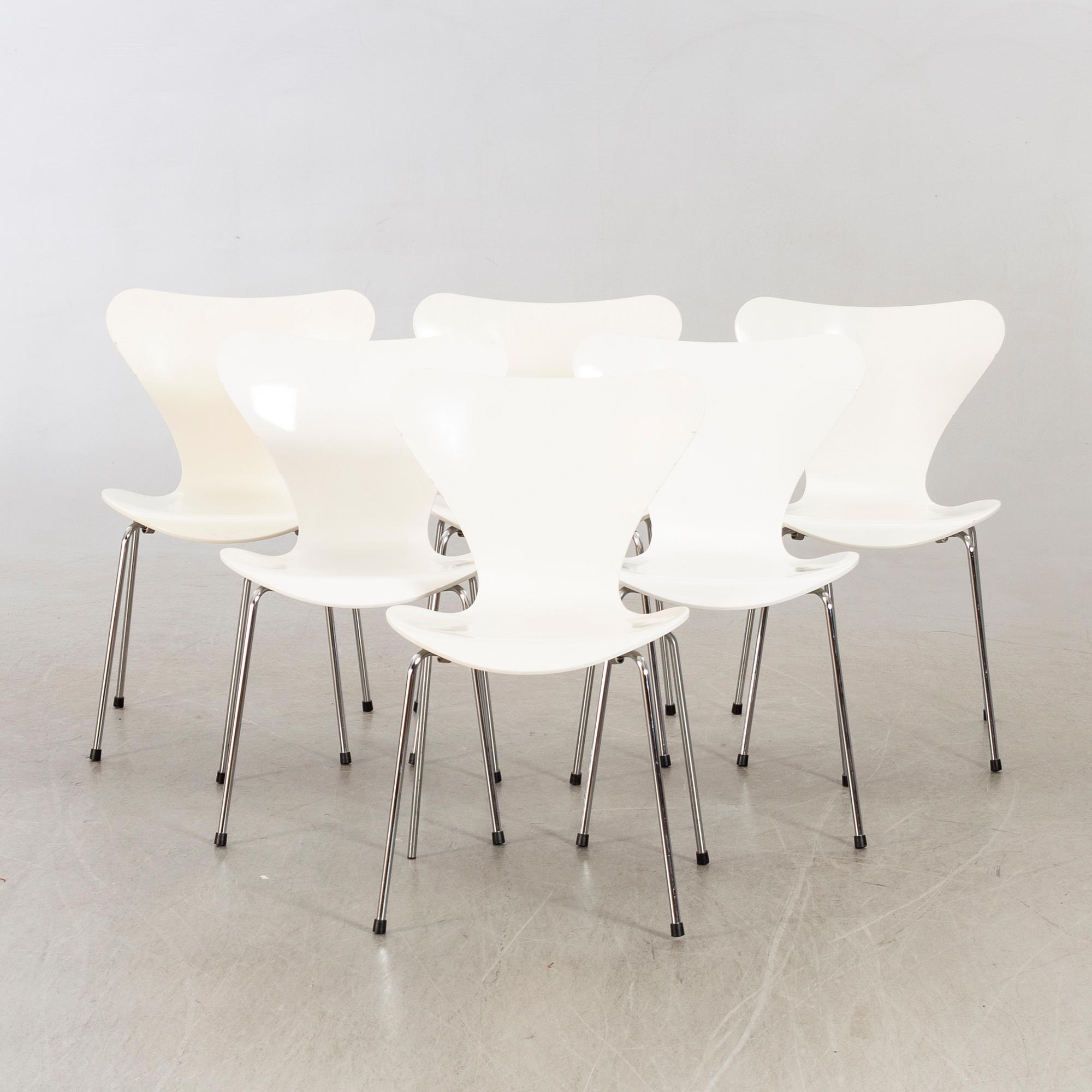 ARNE JACOBSEN, 6 st "Sjuan"  Fritz Hansen, Danmark.