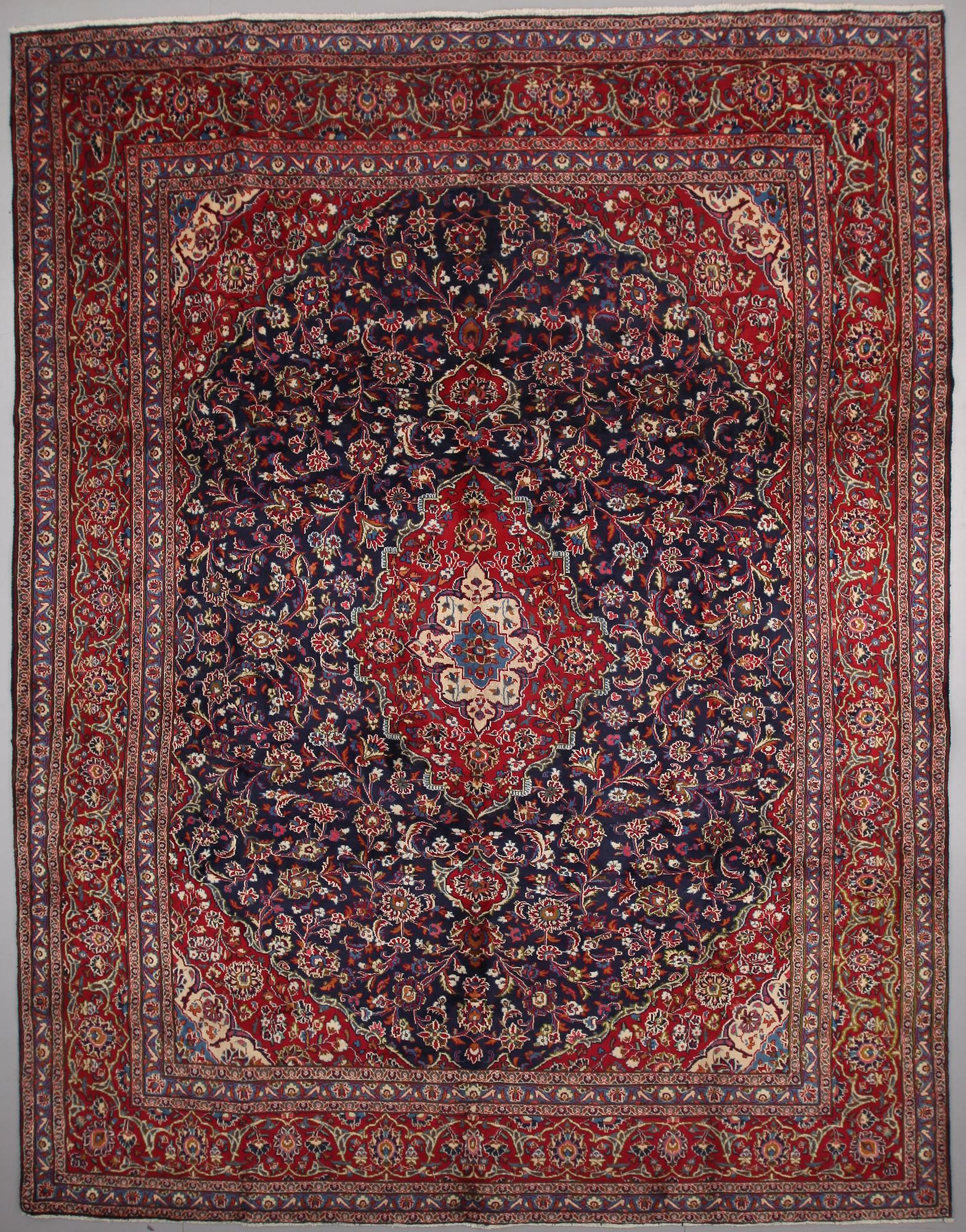 MATTA, Meshed, 377 x 291 cm.
