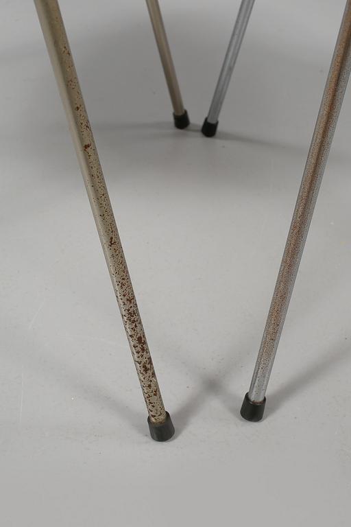 STOLAR, 4 st, "Sjuan", Arne Jacobsen för Fritz Hansen, 1900-talets andra hälft.