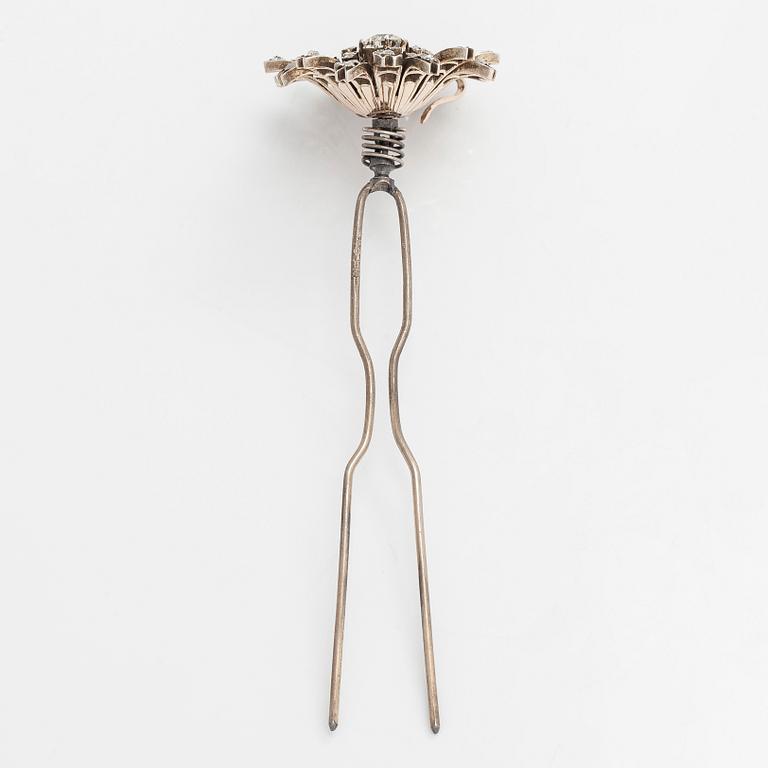 Brosch/hårsmycke/hänge, 18K guld/silver och gammalslipade diamanter, Franska stämplar, 1900-talets början.