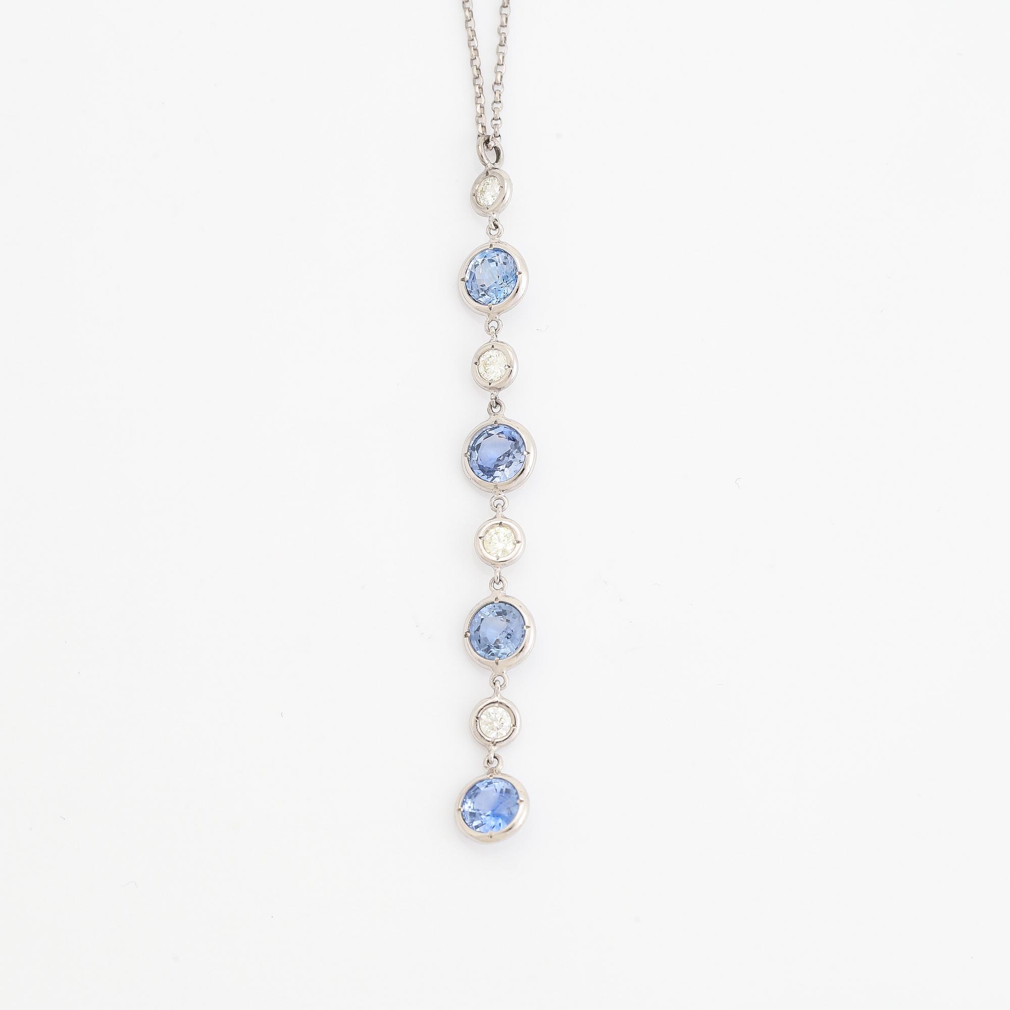 Sapphire and diamod necklace.