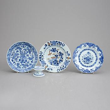 PARTI PORSLIN, 4 delar, Kangxi resp Qianlong, Kina, 1700-tal.