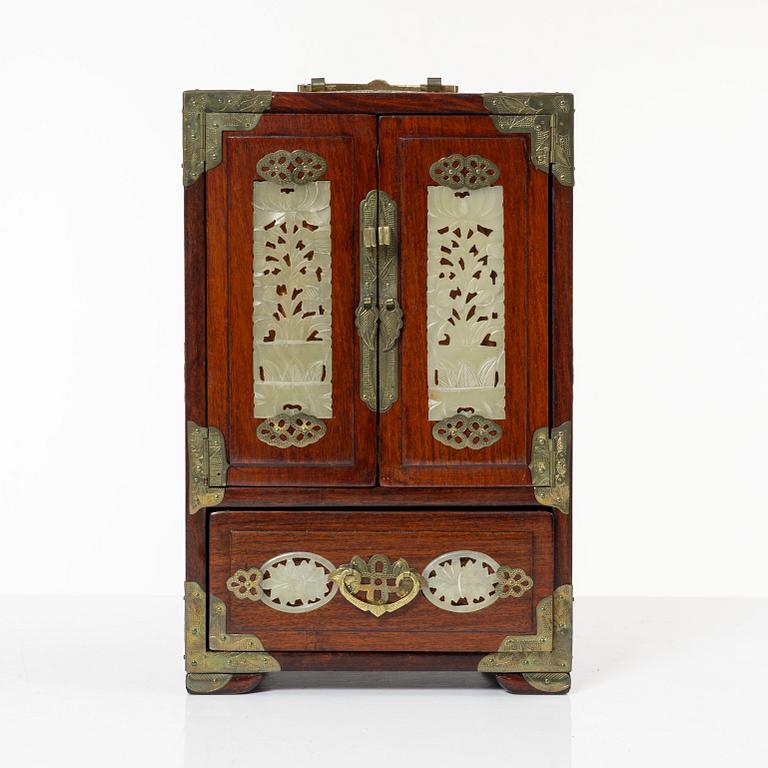 Miniatyrskåp, Kina 1900-tal.