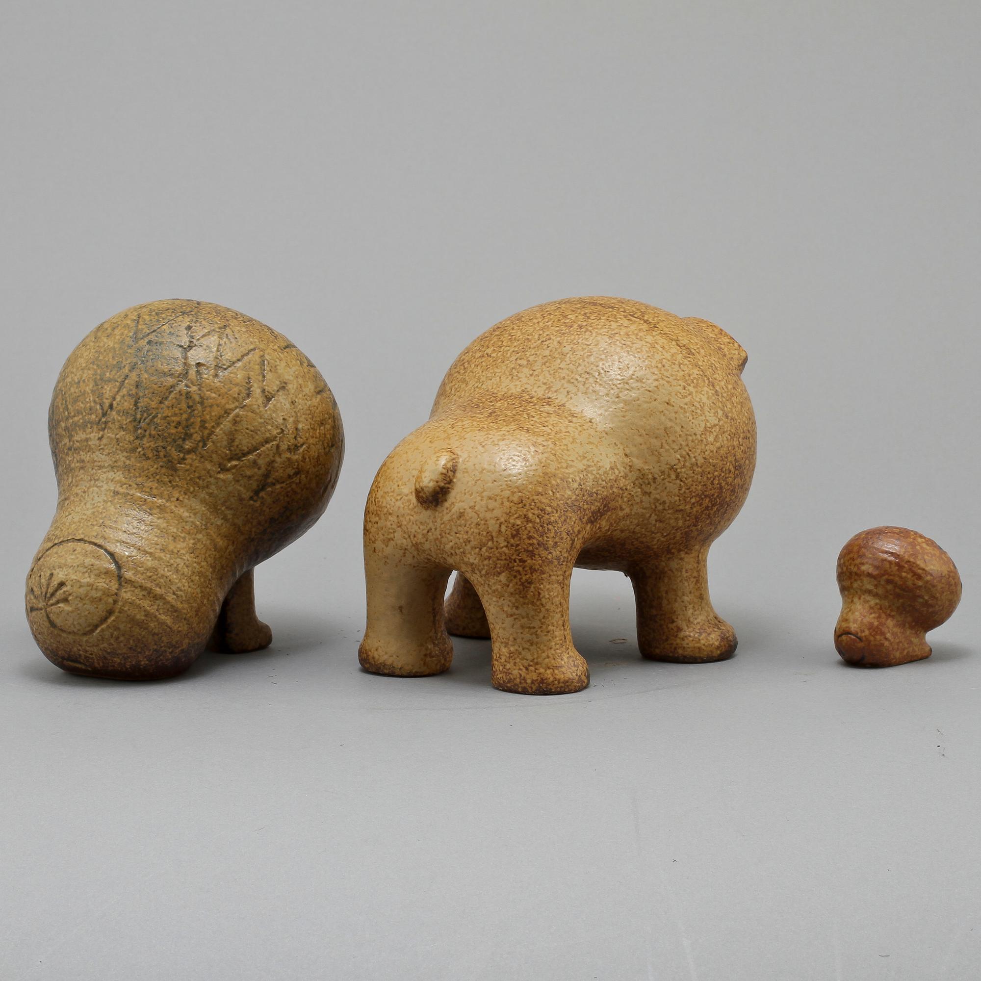 FIGURINER, 3 st, stengods, Lisa Larson, Gustavsberg, 1900-tal.