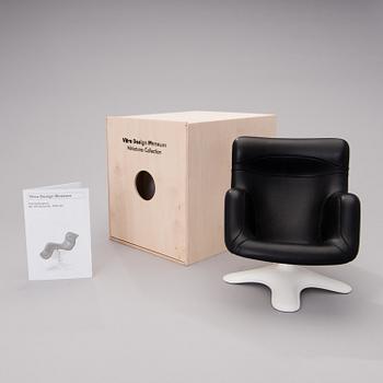 AN YRJÖ KUKKAPURO MINIATURE "Karuselli", Vitra Design Museum.