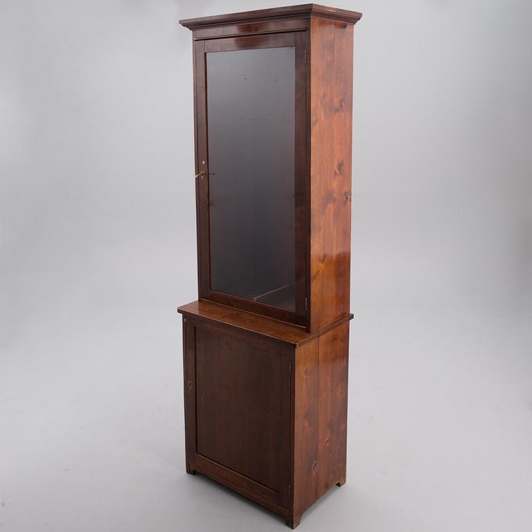 An early 20th century display cabinet.