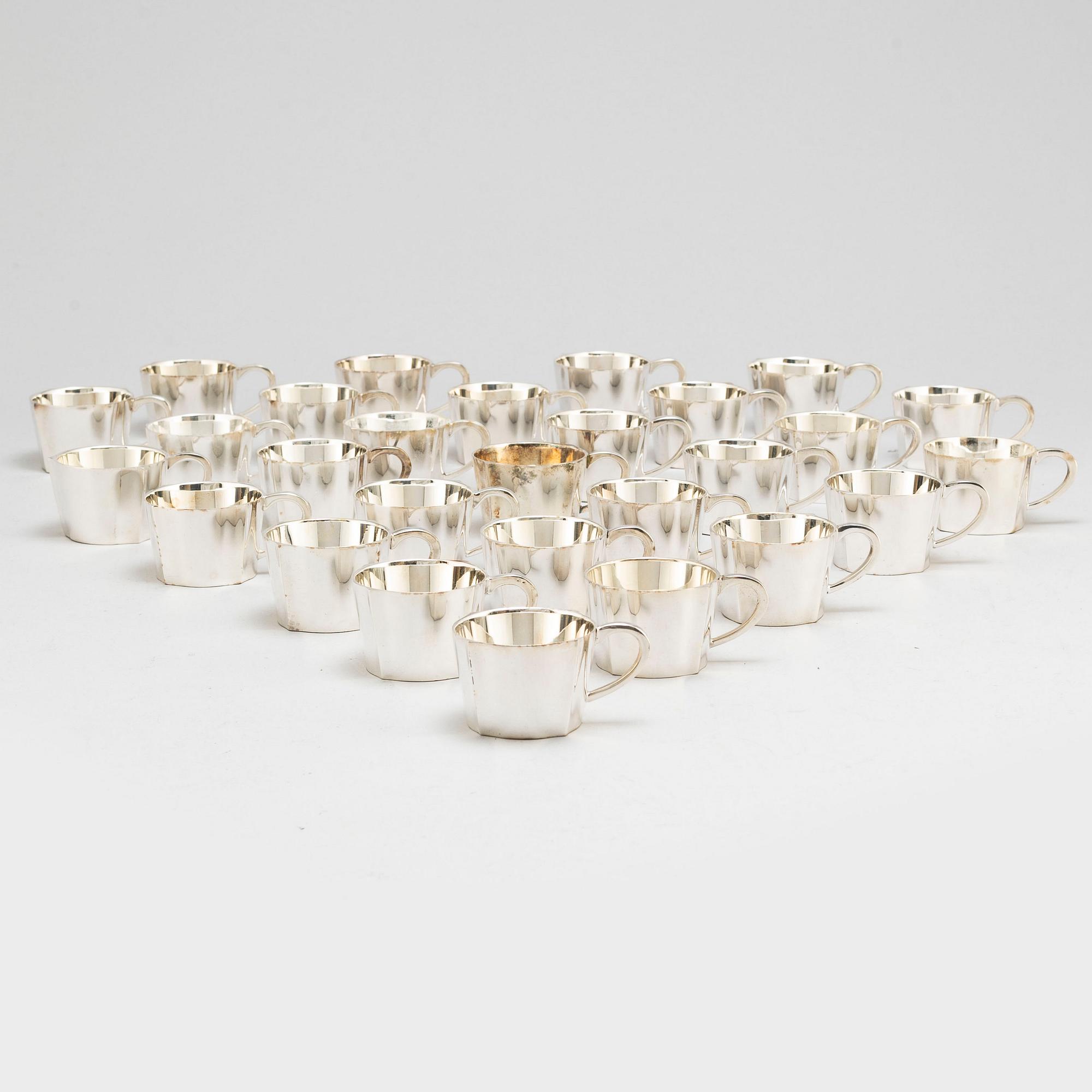 SIGVARD BERNADOTTE, nysilver, 28 st, punschbägare.