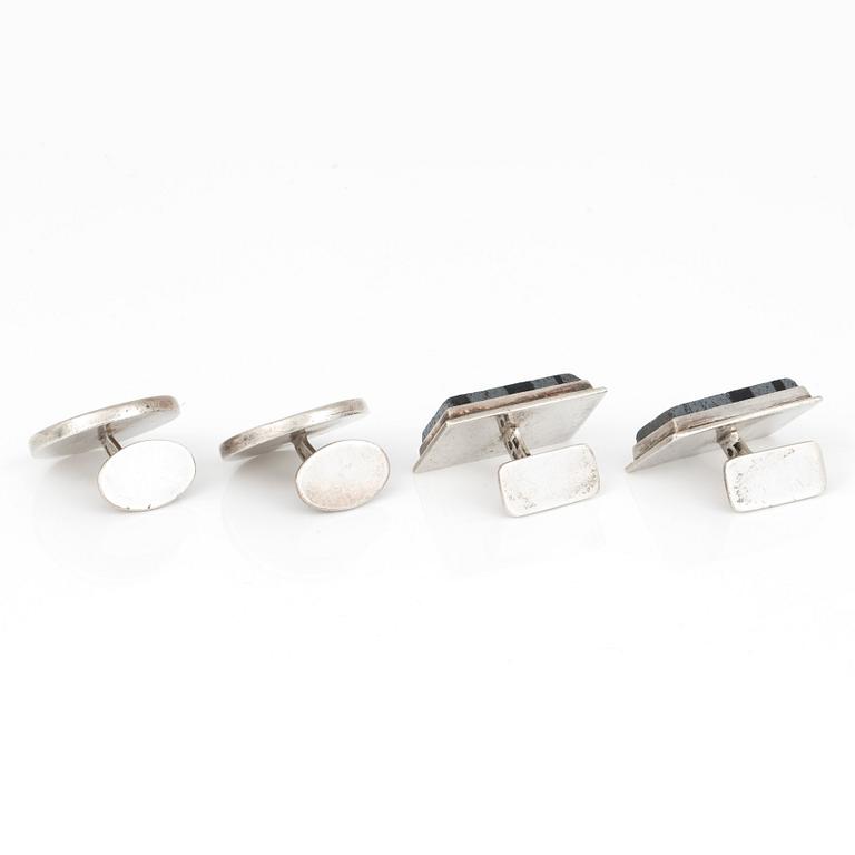 MANSCHETTKNAPPAR, 2 par, silver, bland annat Claes Giertta, Stockholm 1965-1966. Vikt ca 62 gram.