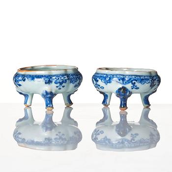 A pair of blue and white salts, Qing dynasty, 18th Century.