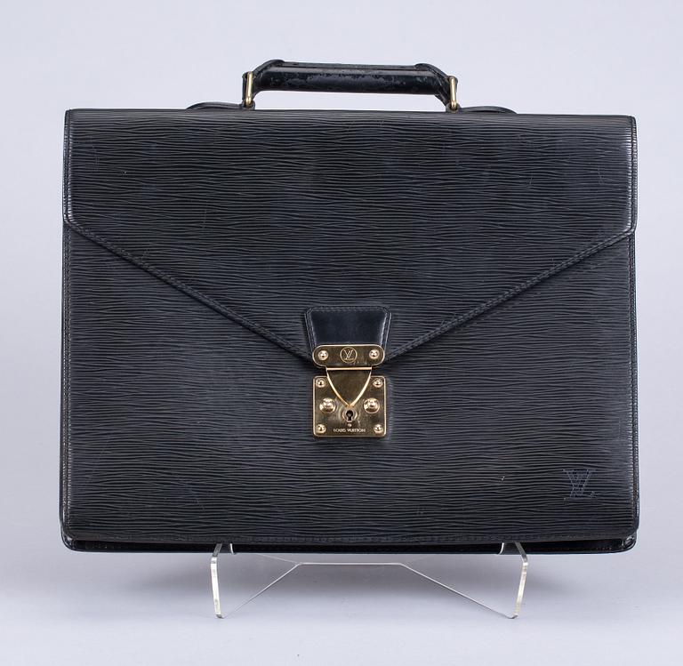 PORTFÖLJ, "Serviette conseiller ambassadeure Epi", Louis Vuitton.