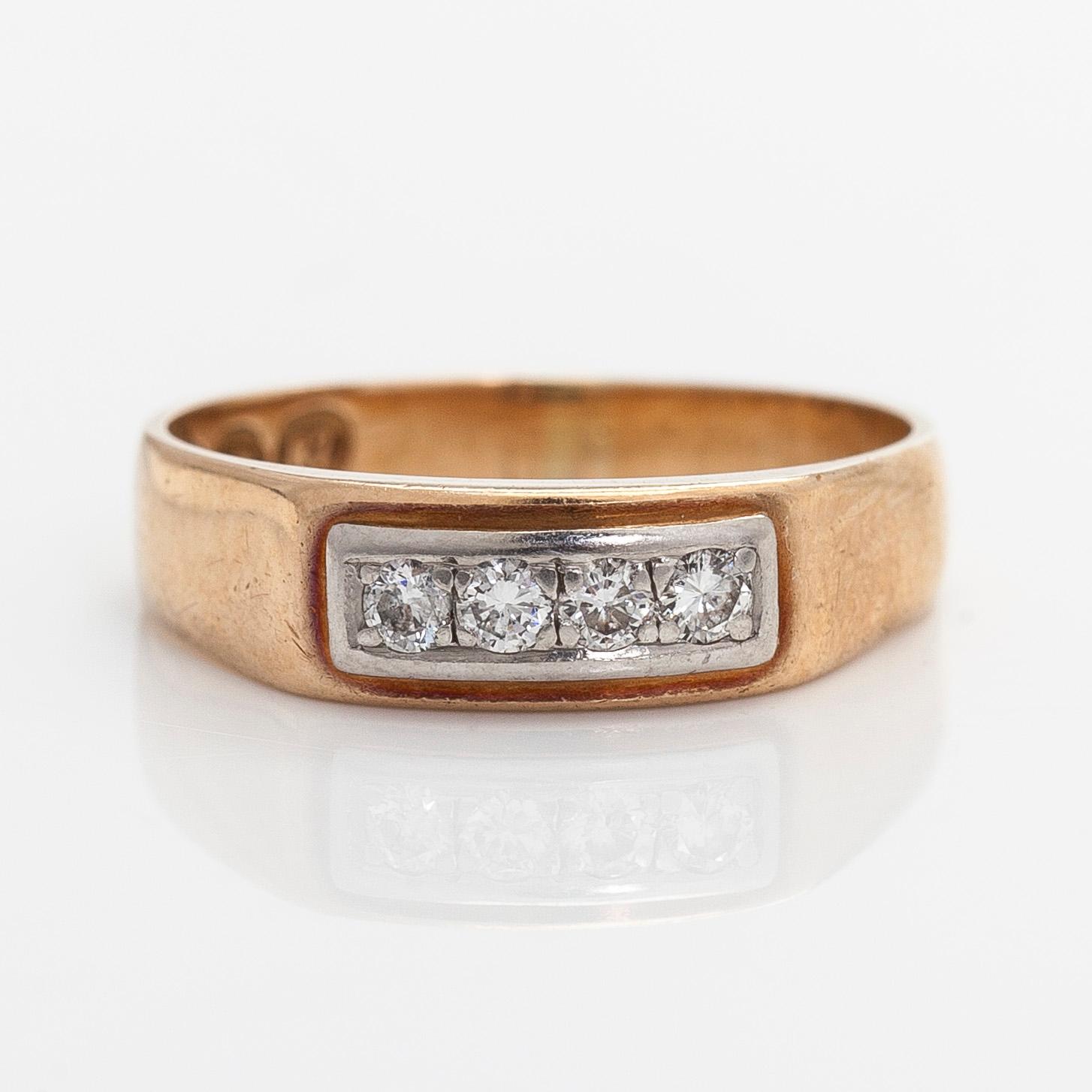 Ring, brilliant cut diamonds, 18K gold, Westerback, Helsinki 1970.